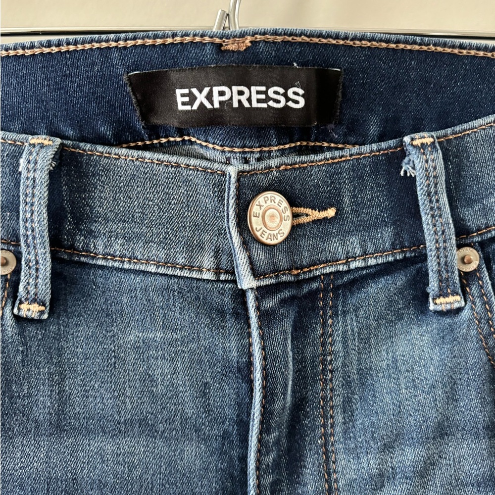 Express Women’s Skinny Jeans - Picture 3 of 7